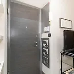 San Salvario Stylish Apartment